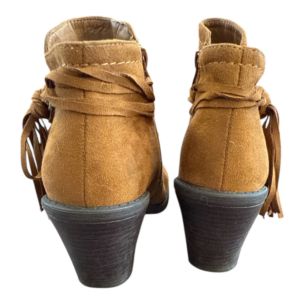 Women's Suede Ankle Boots with Fringe Detail, Tan, Size 7.5